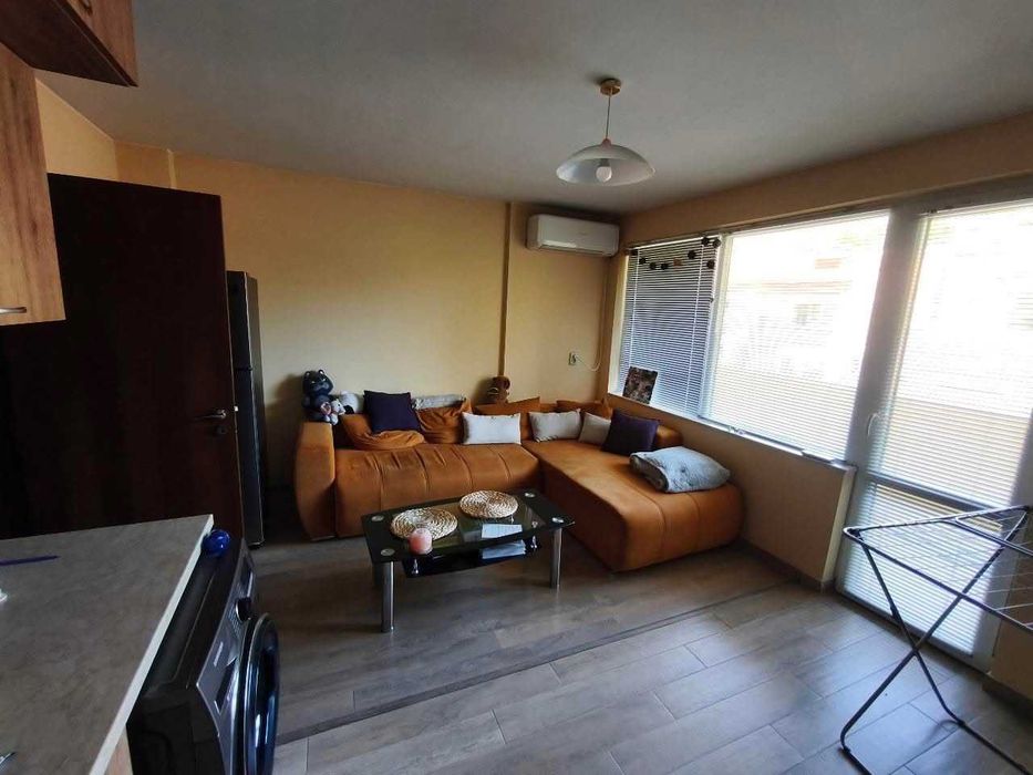 От собственик: двустаен апартамент под наем в идеалния център на Благоевград - снимка 11
