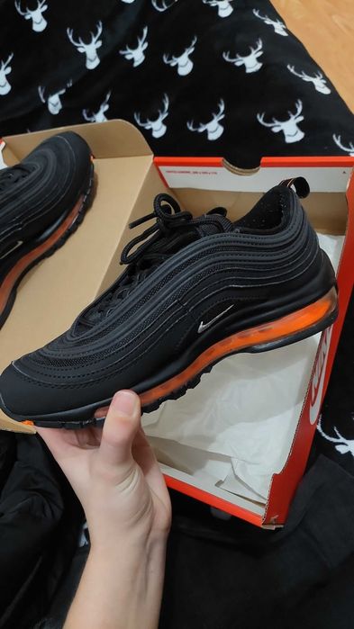 Adidasi nike air max 97