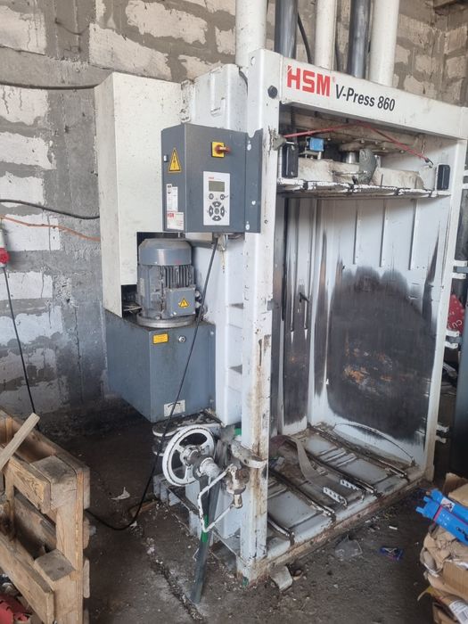 Presa balotat Marca hsm v presa 860