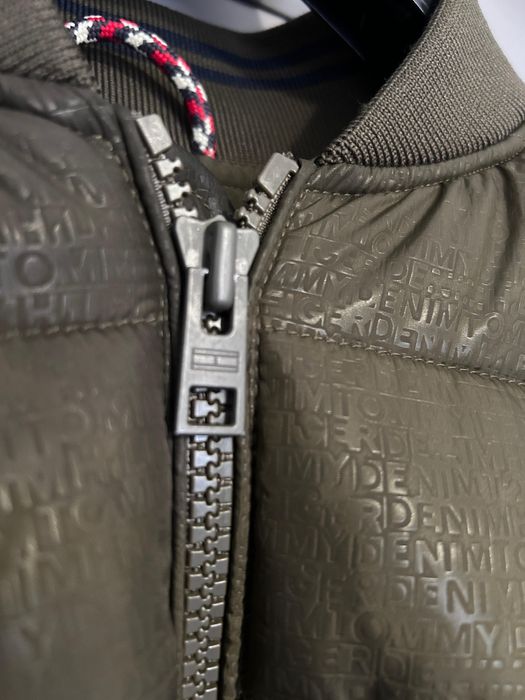 Geaca Tommy Hilfiger, culoare verde, marimea S, ca noua