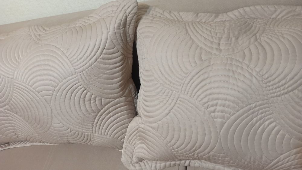Продам подушки для дивана новые