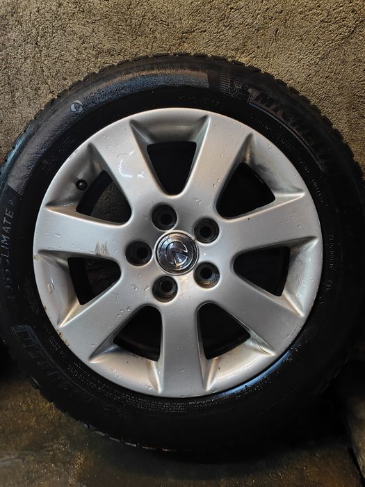 Оригинални джанти с гуми Toyota Lexus 16 5x114.3