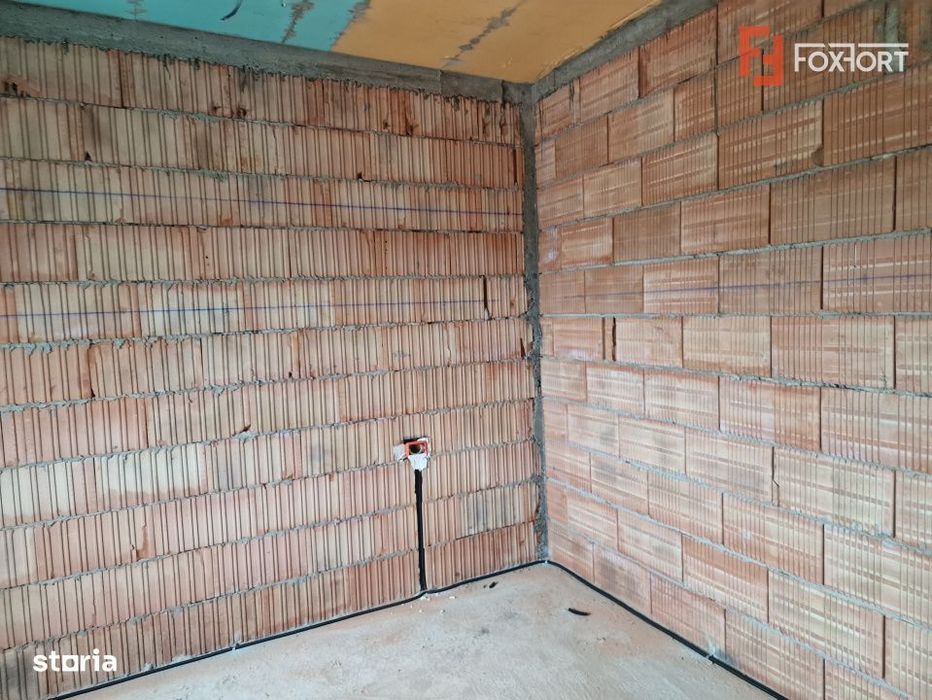 Duplex de vanzare cu 3 camere, zona Bucovat