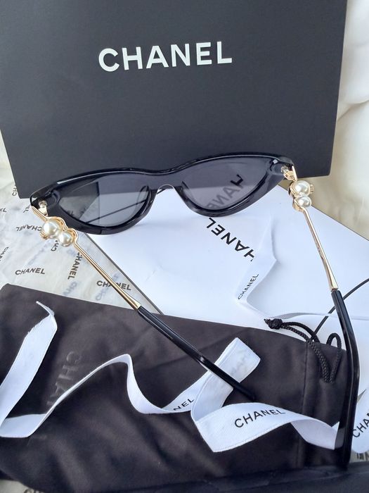 Chanel Pearl Cat-Eye Sunglasses Black & Gold – Complete Set