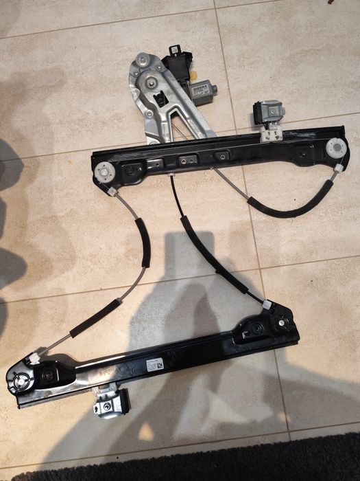 Macara electrica fata-spate Sangyong Rexton 2022-2025 noi originale