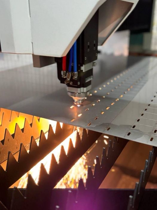 Лазерный резка метал