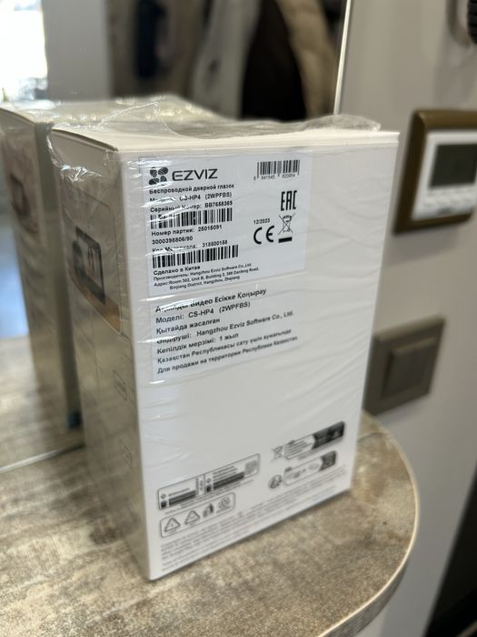 Видеоглазок Ezviz HP4