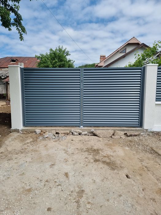 Porți panouri gard