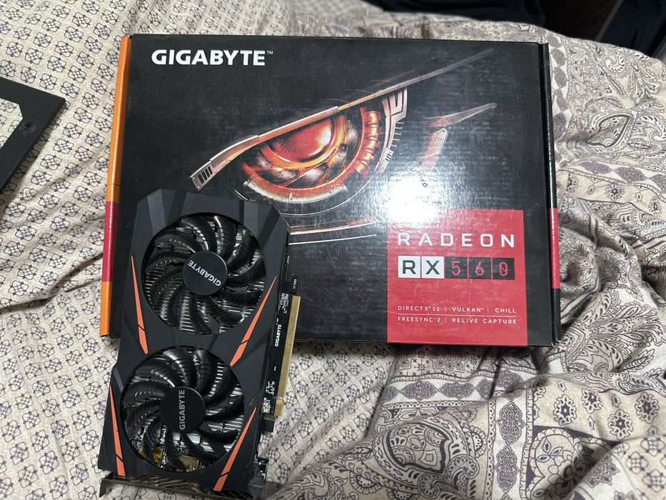 Продается видеокарта ATi Radeon Gigabyte GV-RX560 GAMING OC.4GB