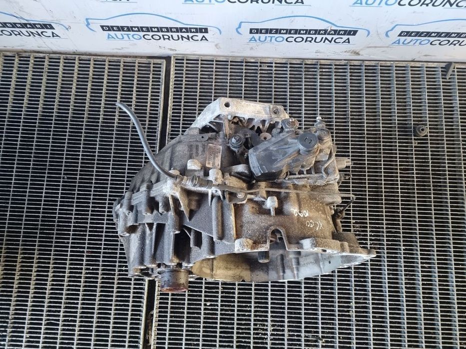 Cutie de viteze Volvo XC60 Facelift 2.4 D 2013 - 2017 181CP Manuala 6 Trepte D5244T12 ...