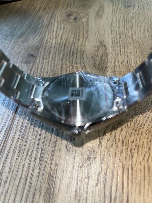 Мъжки Часовник TISSOT нов, документи + кутия, 24 месеца гаранция