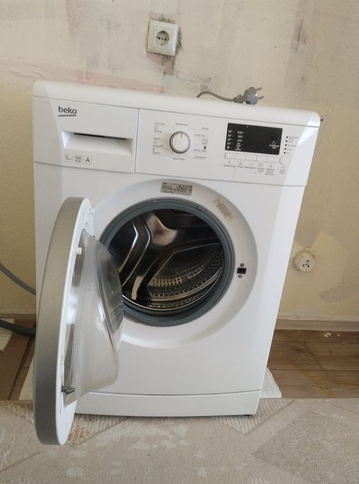 Продам стиральную машинку