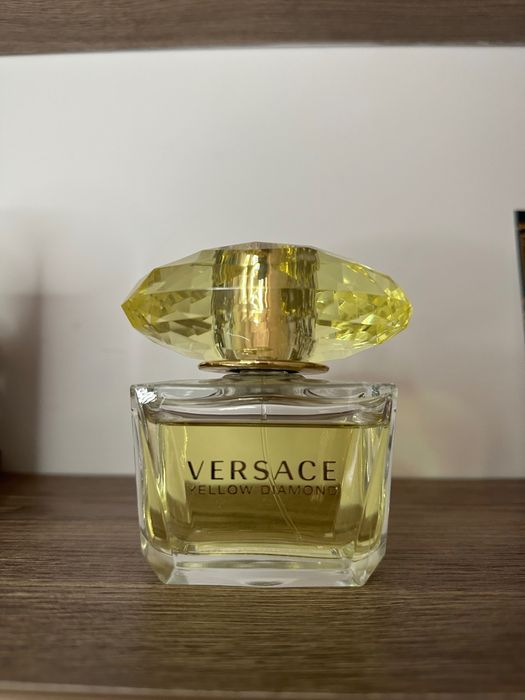 Versace yellow diamond 90 ml Духи, парфюм