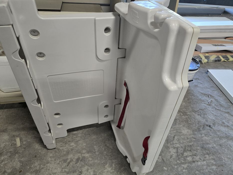 Vase wc suspendate , suport igiena Bebe montaj pe perete