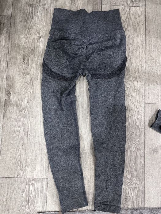 Легинсы и топ спортивные