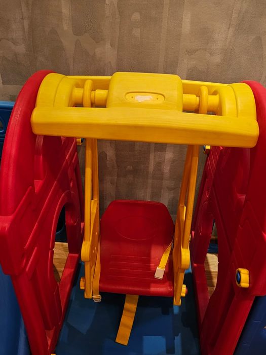 Горка детская пластмассовая