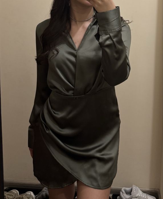 Официална рокля