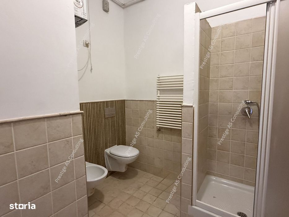 Apartament Patrimonial 150 mp | Balcon cu vedere directa spre Piata Vi