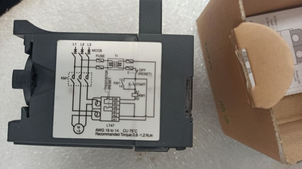 Електронно реле 0,5 A 6A 24V AC Schneider