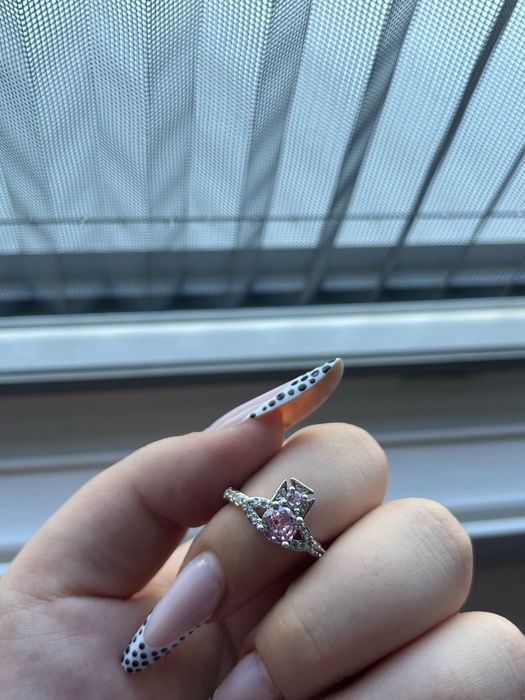 Inel Vivienne Westwood cu piatra roz