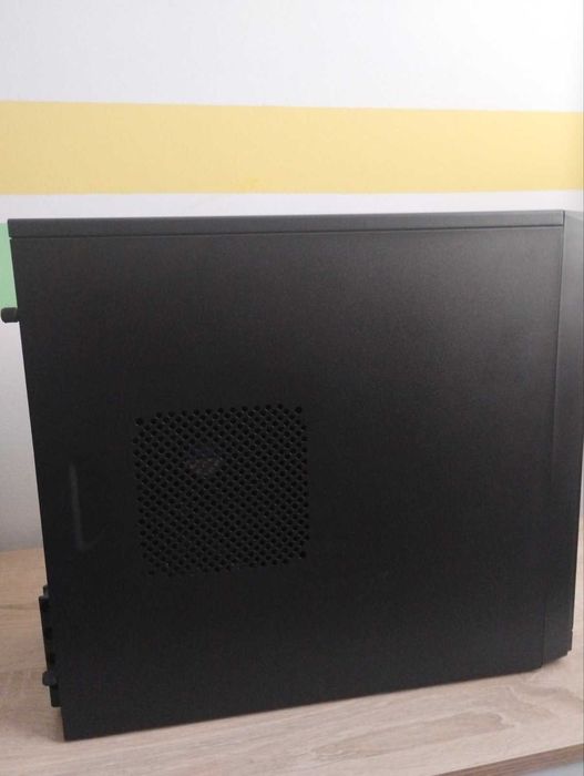 Професионален или гейминг компютър