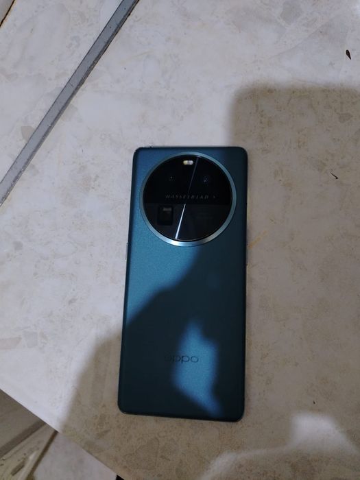 Oppo find x6 256/12