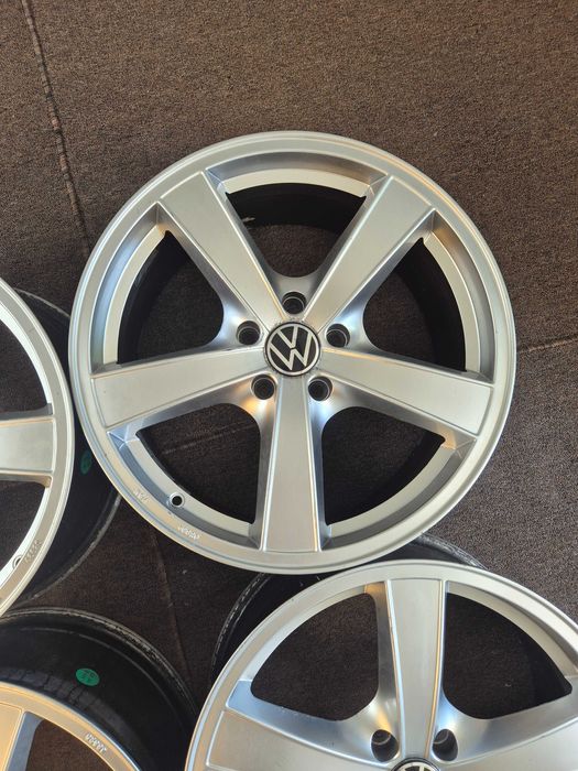 4 Jante Aliaj 5x112 18'' 8J ET 40 - VW Golf Passat Sharan Tiguan Touareg / AUDI A3 A4 A5 A6 A7 Q3 Q5 !