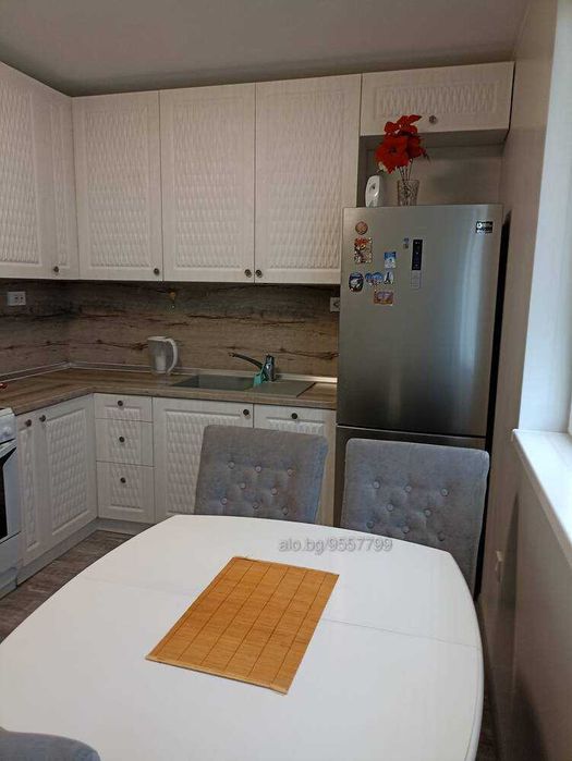 Продава се Тристаен апартамент в Добрич, Център - 83 кв.м за 916 €/кв.м - Снимка #1