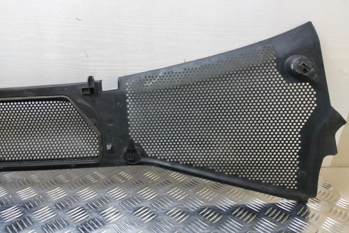 Grila  stergator parbriz   3d1819417g Volkswagen VW Phaeton prima gen