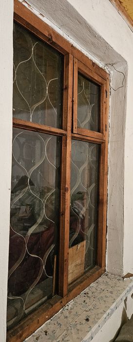 Продам оконные рамы 5 шт