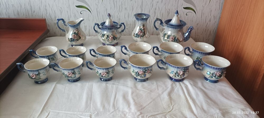 Продам сервис СССР на 6 персон фарфор