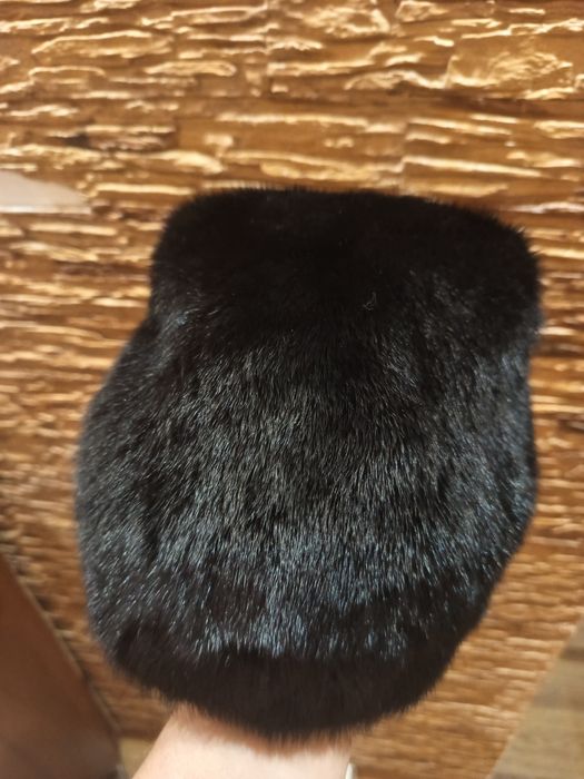 Продам шапку норковую