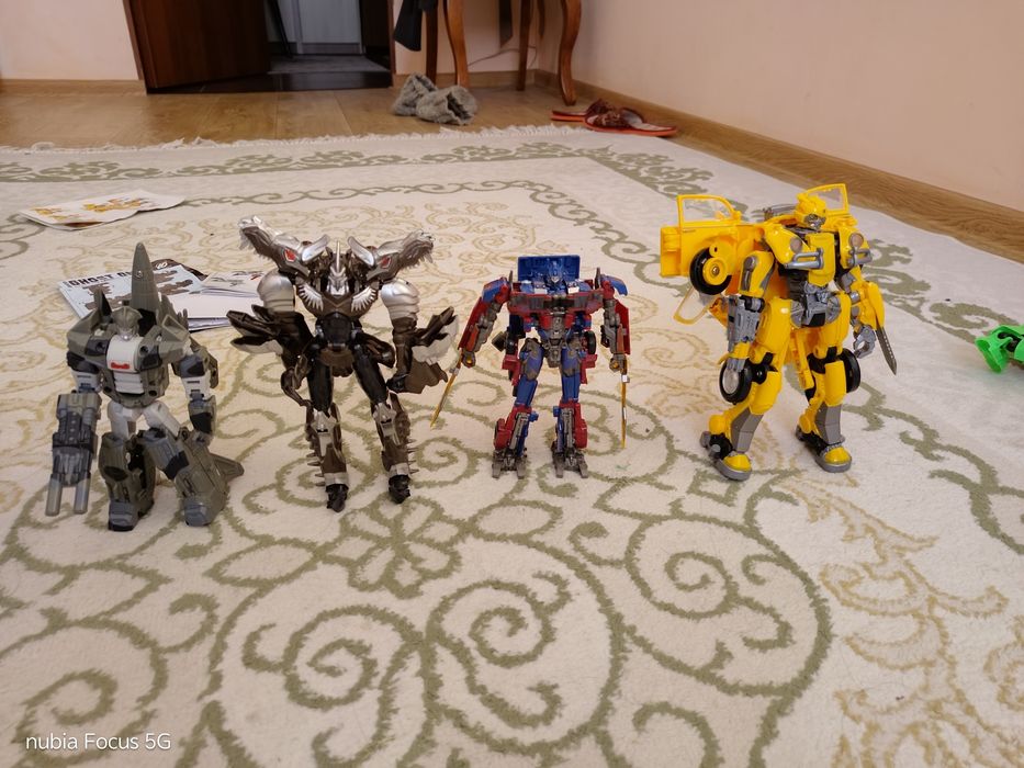 Игрушки трансформеры