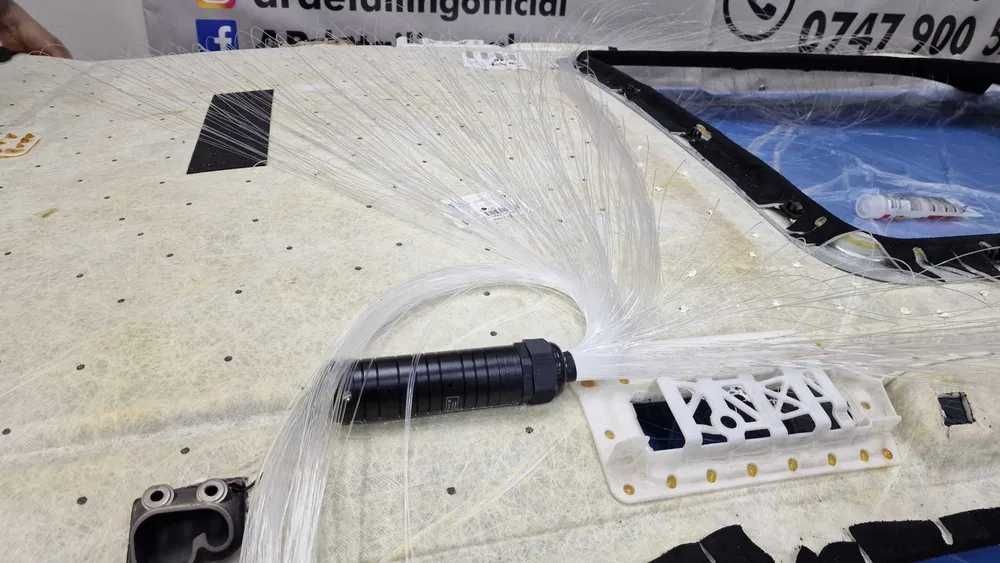 Retapitare plafon auto textil/alcantara negru/gri/bej + lumini plafon