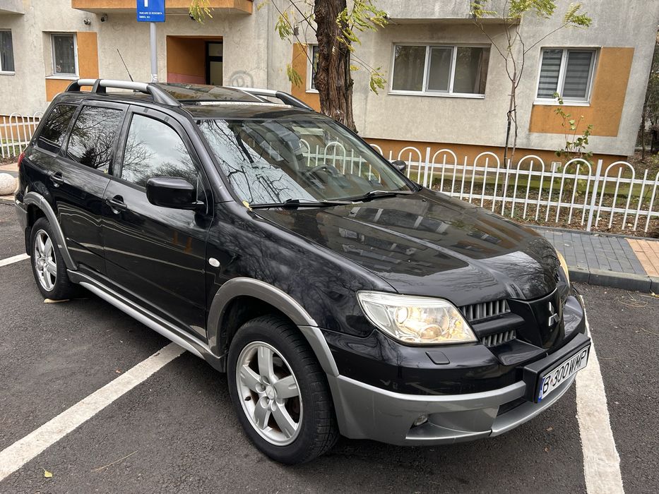 Mitsubishi Outlander 2004 2.0 L benzina 4x4 piele panoramic vari +/-