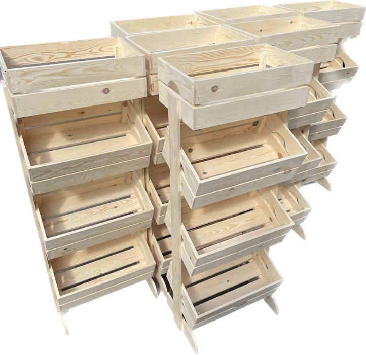 Дървен стъпаловиден стелаж от щайги за плод и зеленчук