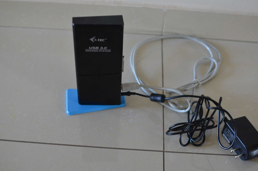 iTec hub USB 3.0 Dual Monitor HDMI DVI Full HD USB Charging