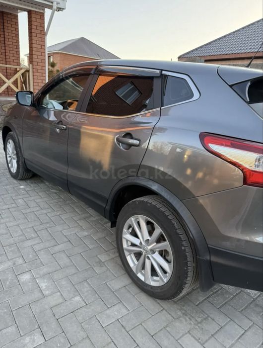 Продам машину Nissan