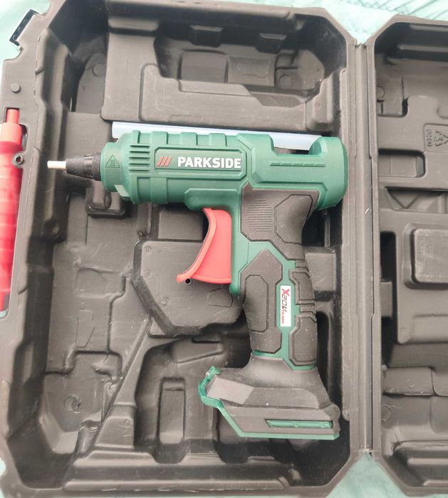 Пистолет за горещо лепило Parkside PHPA 20-Li A1 (20 V)