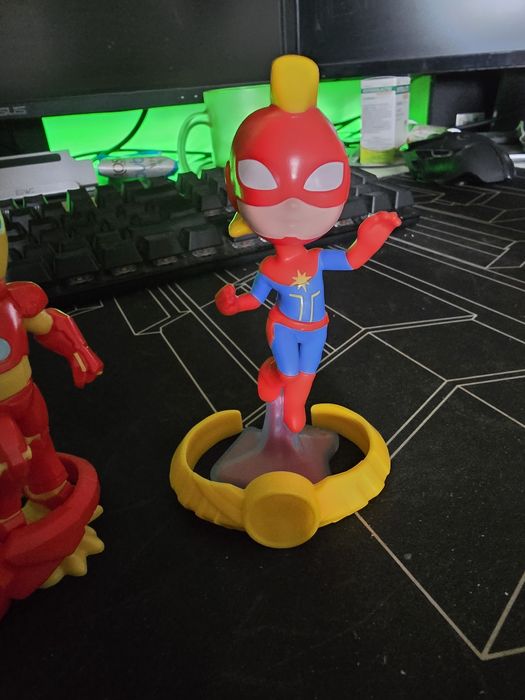 Surpriza Kinder Maxi Editia Marvel 2024