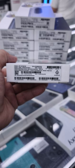 Samsung A57 8/256 yangi