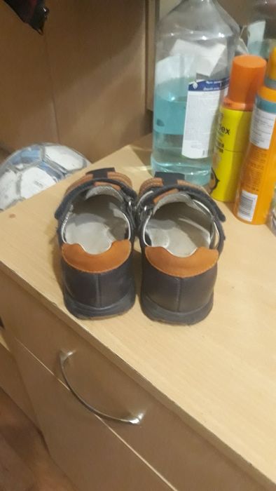 Продам детские сандалий 31 размер