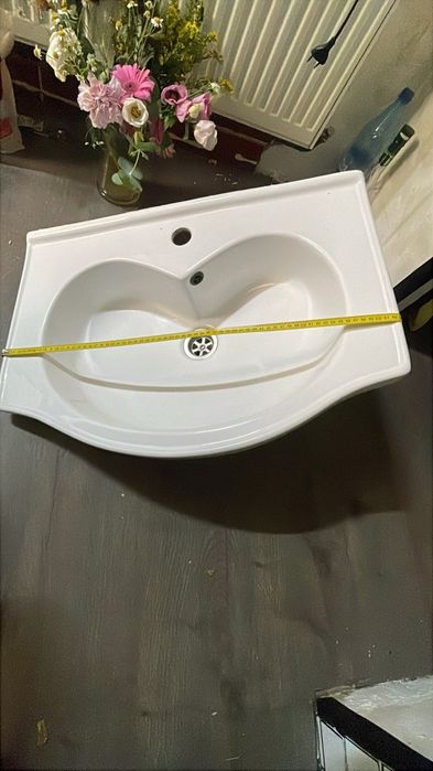 Vând chiuvetă de baie