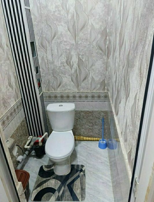 Дом продаётся около пед университета