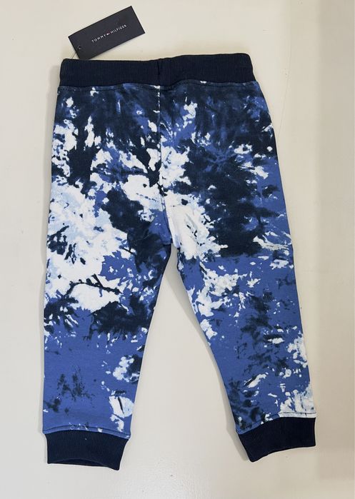 Чисто Нов Оригинален Tommy Hilfiger Детски Ватиран Панталон за Момчета