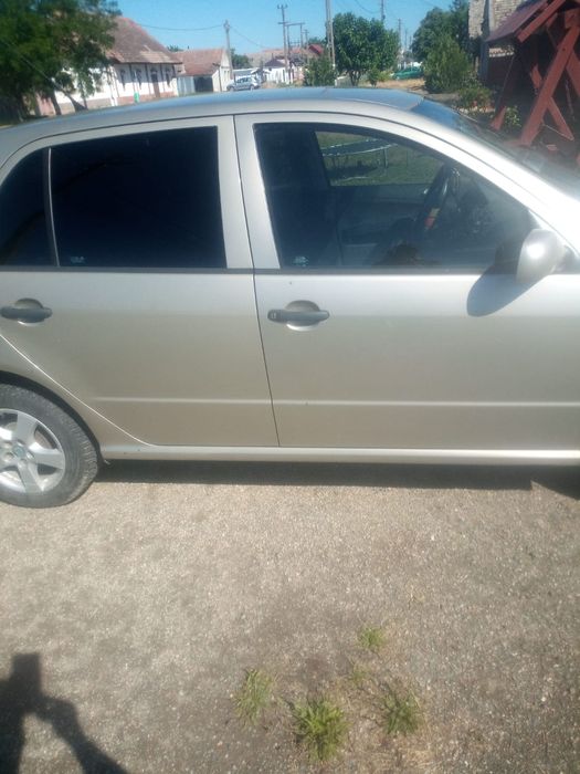 SKODA Fabia 2006 — imagine 2