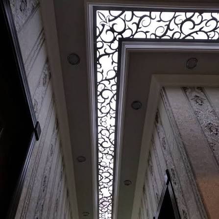 Oyna, vitraj, patalogga gul, orgsteklo turli hil koʻrinishlarda