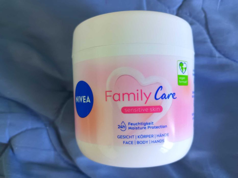 Лосион за тяло и Крем за лице, тяло и ръце Nivea- намаление от 68%