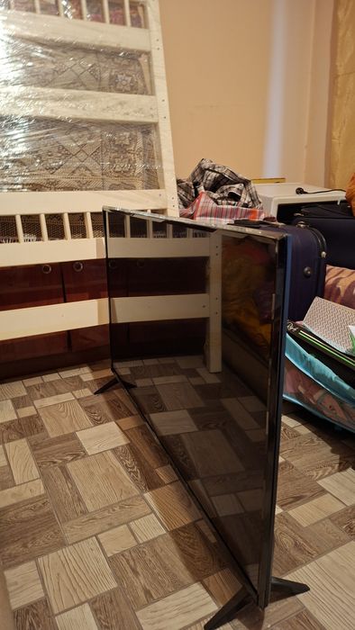 Продаю смарт телевизор