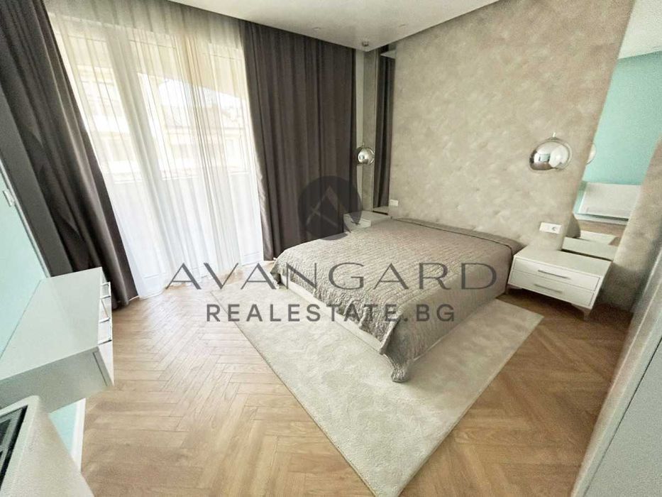 Продава се Къща в Пловдив, Остромила - 388 кв.м за 1225 €/кв.м - Снимка #9